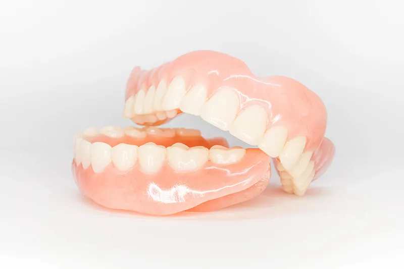 3Dプリンターを使用した入れ歯?!